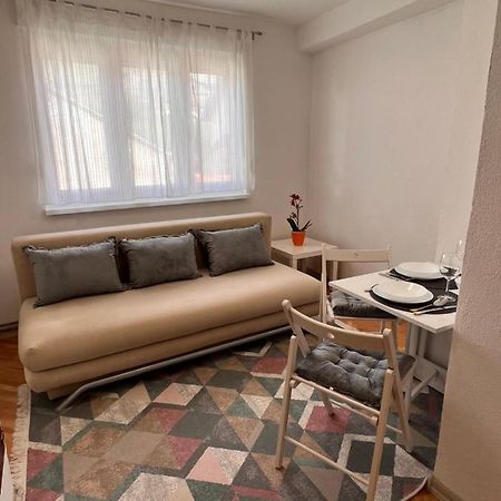 Guest House Kiwi โมสตาร์ ภายนอก รูปภาพ